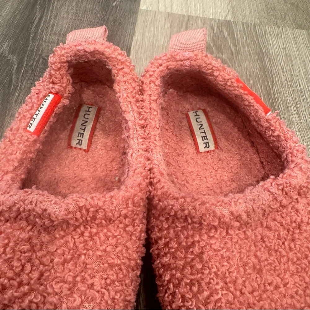 HUNTER Pink Sherpa Slippers Girls 13 Insulated Fuzzy Cozy Soft Cushioned